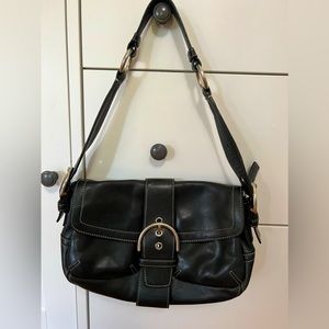 Coach Leather Black purse with two compartments